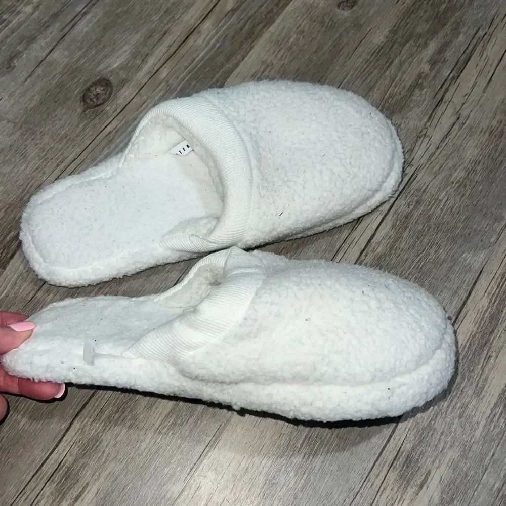 Pottery barn slippers